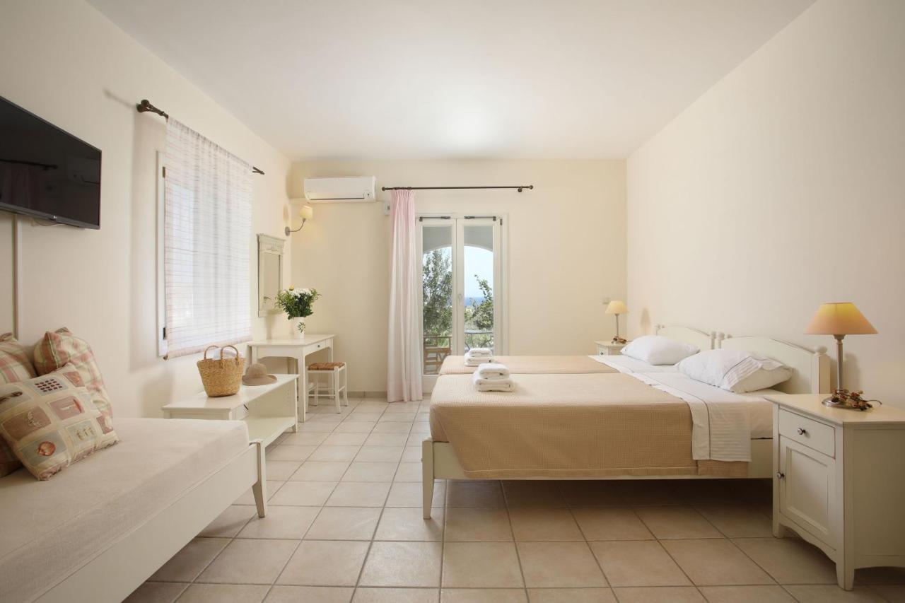 Aeolos Hotel Koufonisia Exterior foto